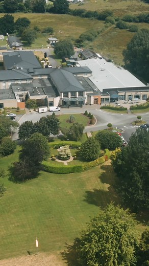 Escape to Radisson Blu Hotel & Spa, Limerick – your gateway to history, culture, and adventure. Step back in time at King John’s Castle Experience the arts at Lime Tree Theatre Stroll through the beautiful People’s Park Enjoy incredible local dining Whether it’s a relaxing spa break or a city adventure, Limerick has it all. Book your stay today! | Radisson Blu Hotel & Spa Limerick