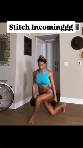 Ryan Read on Instagram: "Type LUNGE in the comments and I’ll send you a FREE curtsy Lunge tutorial! #lunges #curtsy #glutes"