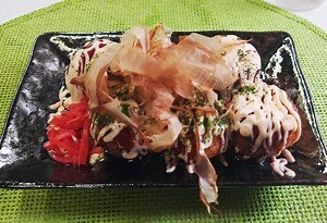 とろ～り大玉たこ焼き | 弐八堂本舗　長崎市三芳町