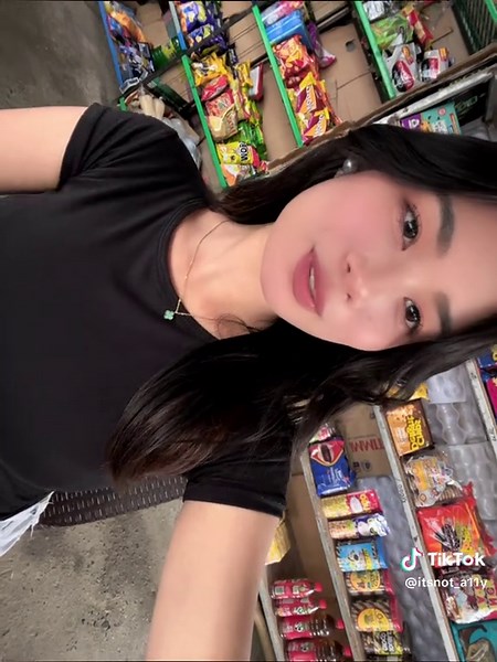 Understanding Eye Contact in Attraction