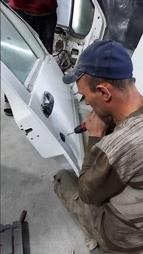 How to drill out a car door lock #automobile #garage #repairing