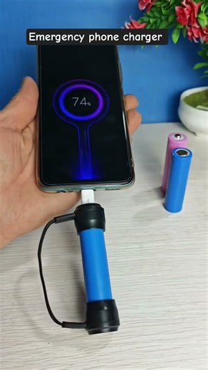 The Smallest Power Bank! Turn an 18650 Battery into a Phone Charger