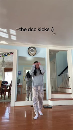 ok it looks bad ik but i didnt warm up at all (lemme know if i should add the jump split) #dallascowboys #dcc #cheer #cheerleader #viral