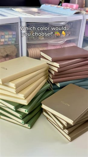 Byzbi Shop on Instagram: "Which color would you choose? 🎨👇 So many notebooks, so many moods — each color tells its own little story. Take a moment, trust your feeling, and choose the one that speaks to you today. You can explore them all through the link in our bio 🤍 #asmrpacking #giftbox #smallbusiness #desksetup #usa #onlineshop #pastelaesthetic #asmr"