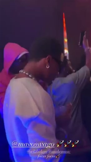 Mavo_News on Instagram: "Wizkid & Asake vibing to Mavo's "Shakabulizzy" in LA last night 🇺🇸"