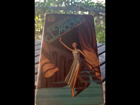 Vintage Season short story by C. L. Moore; review