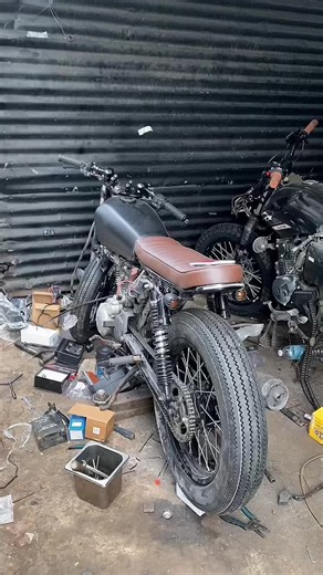 TMX 125 Cafe Racer Build: Custom Motorcycle Journey