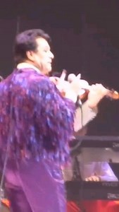 3.1K views · 515 reactions | No quisiste mi amor cuando yo te lo daba... . #juangabrielamoreterno #juangabriel #amoreterno #juangabrielporsiempre #juangabrielporsiempre #juangabrielenconcierto #eldivodemexico #divodejuarez | Juan Gabriel Amor Eterno | Facebook