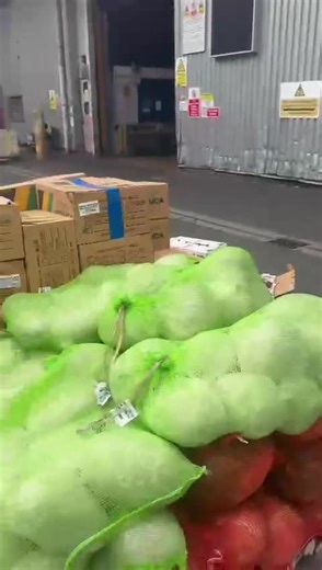 Boss Man At Work 😎 #mrkhans #localbusiness #fyp #viralvideos #dudleyroad #import #imports