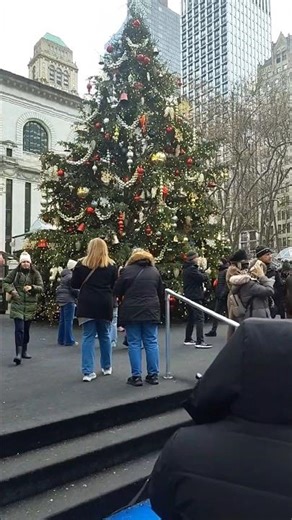 Taylor Swift "white Christmas" NYC 12/09/25 #taylorswift #newyorkcity #usashort