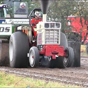 12K views · 86 reactions | Can anyone tell me what kind of show this is? These tractors are huge! 樂 | Big Machines | Facebook