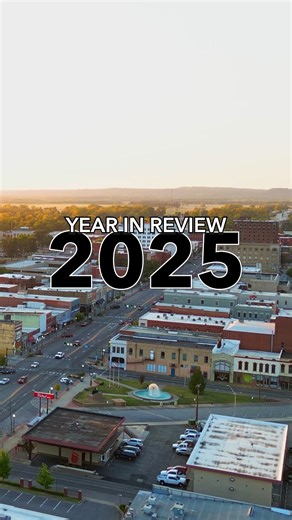 And just like that… another incredible year in Fort Smith wraps up! ✨ Which moments, places, or experiences made 2025 special for you in our city? #DiscoverFortSmith #fortsmitharkansas #explorearkansas #yearrecap #CheersTo2026 | Discover Fort Smith