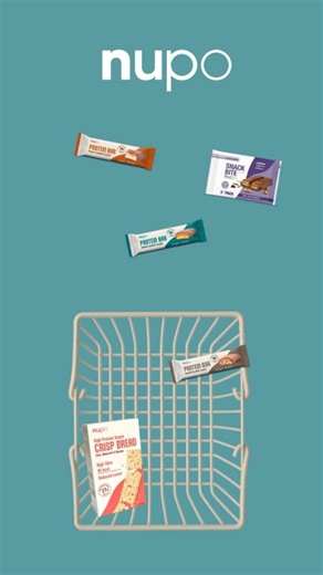 Giver du allerede op?🤨💥 Februar er ikke måneden, hvor vi dropper målene fra januar ❌. Det er her, vi beviser, at vi mente det! Heldigvis behøver det ikke føles som afsavn. Vores lækre snacks stilner den søde tand og giver ro til alt det, der virkelig betyder noget🧘‍♀️🌿 👉Så hvad venter du på? Klik dine favoritter direkte i kurven på nupo.dk og hold fast✨ | Nupo