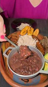 Trying the best Colombian food in Fort Wayne