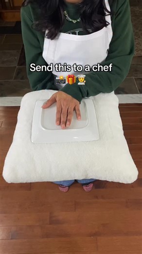 ClipCam on Instagram: "👨‍🍳 POV: the line finds its flow, flames glow, and every chop, toss, and finishing detail finally looks exactly how you bring a dish to life. From prep to the pass — capture your culinary perspective. ✨📷 #chef #cooking #povcamera #christmasgift"