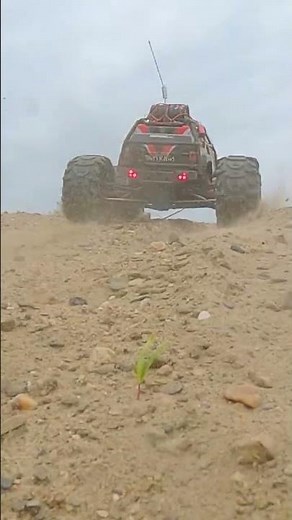 Epic 5X Slow Mo RC Drift! Watch the suspension work 🏎️💨