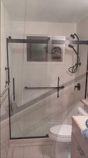 TUB-TO-SHOWER TRANSFORMATION | LuxStone Walk-In Shower