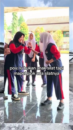 Ketika pelajaran PJOK ada materi silat 🤣 #psht #sekolah