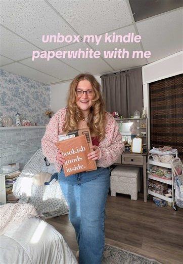 Unboxing My New Kindle Paperwhite in Pink