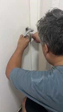 Como abrir a porta sem chave em menos de 2 minutos.