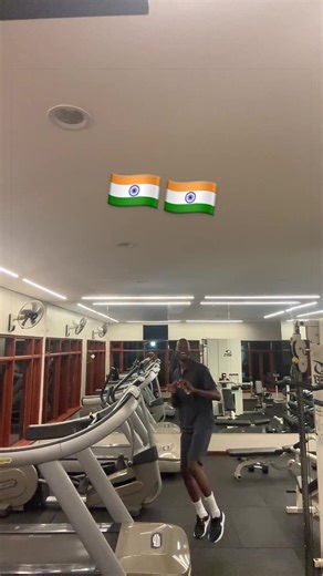 My buddy was too shy to join😂