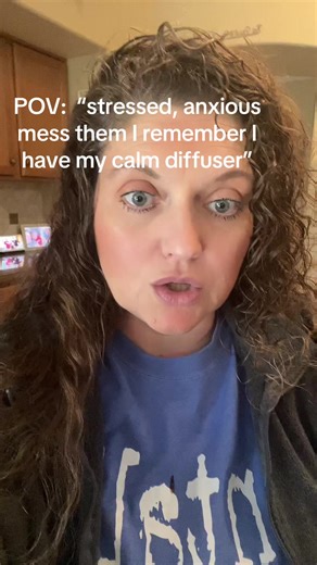 This calm diffuser is absolutely genius. You go from a stressed out mess to calm. The combination of ashwaganda, lavender and jasmine are a beautiful combination to ease that stress. #cloudydiffuser #aromatherapy #aromatherapydiffuser #stressrelief #anxietyrelief