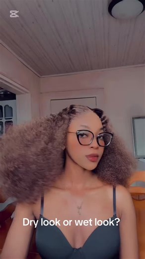 Dry Look vs Wet Look: Which Hairstyle to Choose?