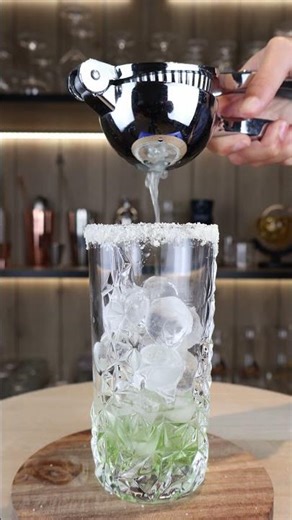 Green Jewel | a Sparkling Apple Mocktail 🍏