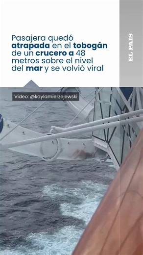 Un video que circula en redes sociales muestra el momento en que una pasajera de un crucero quedó atrapada en un tobogán transparente a 48 metros sobre el nivel del mar. La grabación, captada por un turista no identificado, se viralizó y provocó intensas reacciones entre los internautas, muchos de los cuales manifestaron ansiedad y miedo al presenciar la escena. La grabación muestra a la mujer de espaldas, inmóvil dentro del tubo conocido como Ocean Loops, una atracción que ofrecen algunos barco