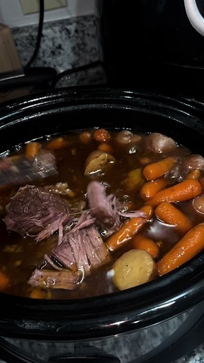 Slow Cooked Pot Roast Recipe for Tender Meals