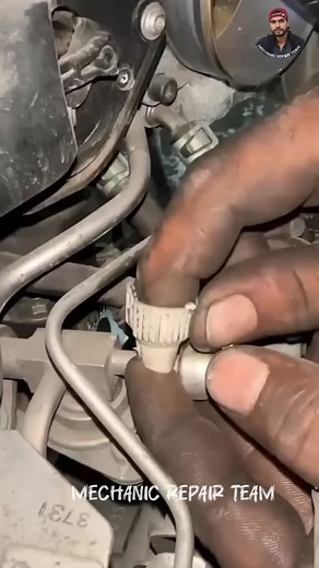 Mechanic Repair Team on Instagram: "How to remove fuel injector line with special tools 👍😳"