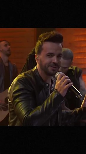 La canción que hizo bailar al mundo entero 💃🔥 ¡Despacito con Luis Fonsi!#LuisFonsi#Despacito#Reggaeton#PopLatino#FYP a