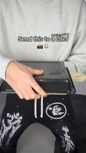 ClipCam on Instagram: "👨‍🍳 POV: the kitchen finds its groove, heat builds, and every chop, sear, and finishing touch finally looks exactly how you create it. From prep to plate — capture your culinary craft from your perspective. 🔥📷 #chef #cooking #povcamera #christmasgift"