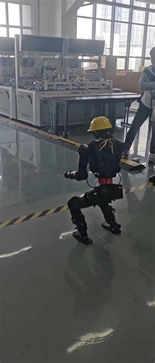 Humanoid Robot Does Push-Ups: A Look at Robotic Strength and Precision 🤖💪