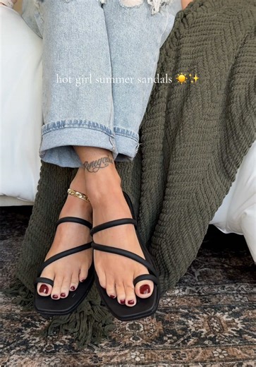 Crocs Miami Toe Loop Sandals for Hot Girl Summer