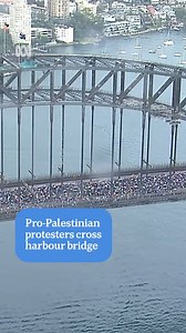 Thousands of people are walking across the Sydney Harbour Bridge as part of a pro-Palestinian protest. 📲 Follow the ABC News live blog via the link in our bio. #ABCNewsNSW #Sydney | ABC Sydney