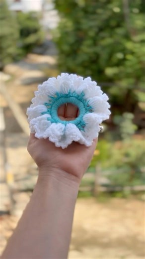 🧶Crochet Scrunchie✨| Lily of the Valley| Easy For Beginners #viral #crochet #lily #scrunchies