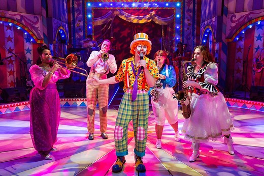 Our brand-new 'Goldilocks and the Three Bears' production trailer is here! 🐻 This year's rock 'n' roll pantomime is underway, performing to packed audiences so far! With over 20 iconic songs, all performed live by our talented cast of actor-musicians, as well as plenty of tricks and classic panto gags in between, there's something for everyone in this incredible show! Come to Dame Belinda Big Top's circus and be part of the fun! 🎪 🎟️ Book your tickets here: https://bit.ly/3UfE1EA 🎥 Thank you