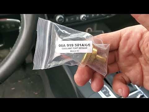Replacing Audi A3 coolant temperature sensor.