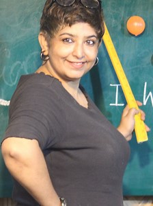 486K views · 11K reactions | আমার কাছে দুটো বল আছে আর দুইয়ের বেশি বল আছে। ইংরেজি ব্যাকরণ মেনে কিভাবে বলা যায় ? | Amrita for Charity and Causes - Aranyaj Sundarban Kolkata | Facebook