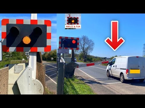(Barrier Hits Van) South Collingham (Cottage Lane) Level Crossing, Nottinghamshire