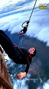 1.9K views | Girl’s Bungee Jump Turns Into a Near Miss 廒 | Everyday FAN | Facebook