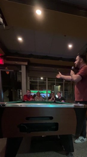 People walking in during my set! #comedy #funtimes #laughs #mtltiktok