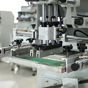 [Hot Item] S350 Good Price Semi Automatic Flat Surfaces Screen Printing Machine for Paper