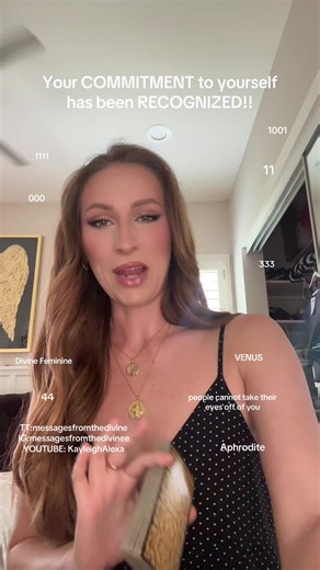 Kayleigh Alexa (@messagesfromthedivine)’s video of divine feminine eye