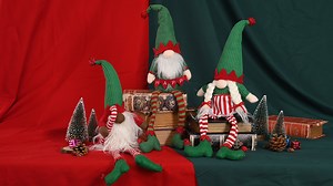Watch unanscre Long Leg Xmas Gnomes on Amazon Live