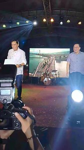 WATCH: DANCING MAYOR AND VICE MAYOR Cebu City Mayor Michael Rama and Vice Mayor Raymond Alvin Garcia cap their busy day attending the Sinulog Idol Grand Finals and showing some of their dance moves to the delight the crowd at Fuente Osmeña on Thursday. | via Januar Junior Aguja #TheFreeman | The Freeman