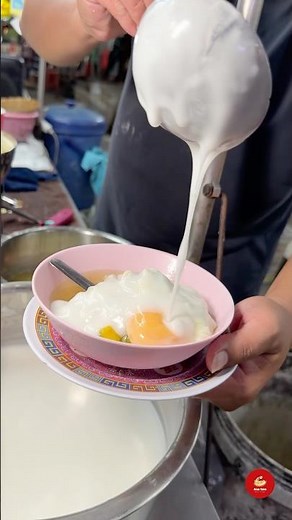 Satisfying Thai Dessert making! 🍡 Coconut Milk, Taro & Double Egg (Sweet + Salty). Must try! 😍
