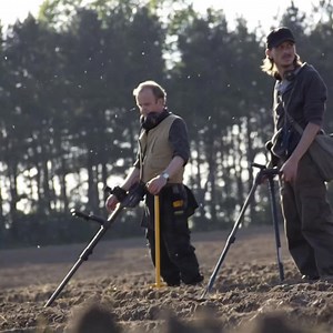 103K views · 1.2K reactions | Can you imagine actually being able to glimpse the past as you searched a field. See the ghosts the the shadows of a long lost age. #metaldetecting #metaldetector | The Metal Detectives Group | Facebook