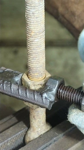 I Made an Adjustable Spanner From Scrap Metal! 🔧♻️ #Shorts